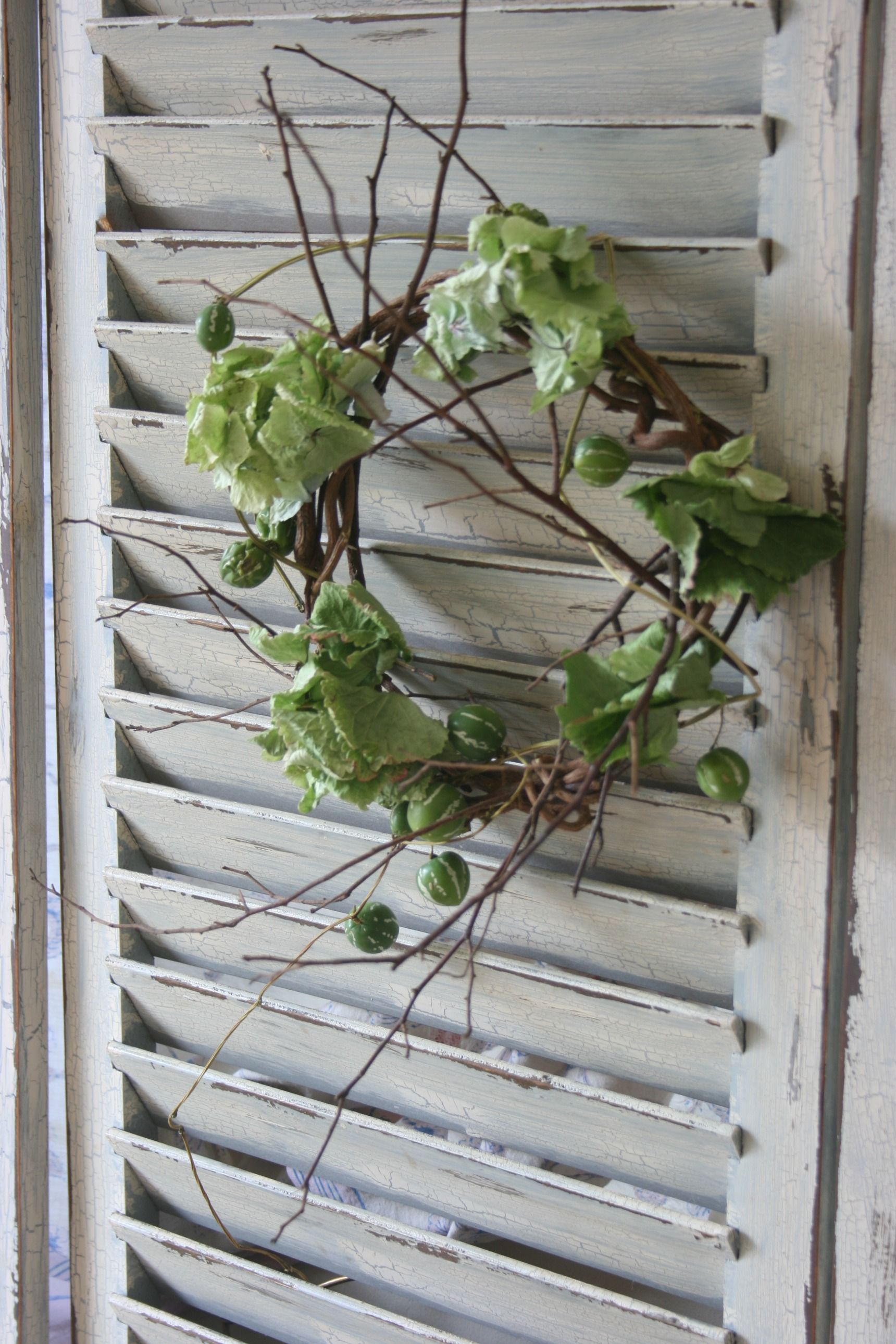 アジサイ 紫陽花 のおしゃれな生け方 飾り方 フラワーアレンジで長もちさせるコツ Gardenstory ガーデンストーリー アジサイ 紫陽花 のおしゃれな生け方 飾り方 フラワーアレンジで長もちさせるコツ Gardenstory ガーデンストーリー