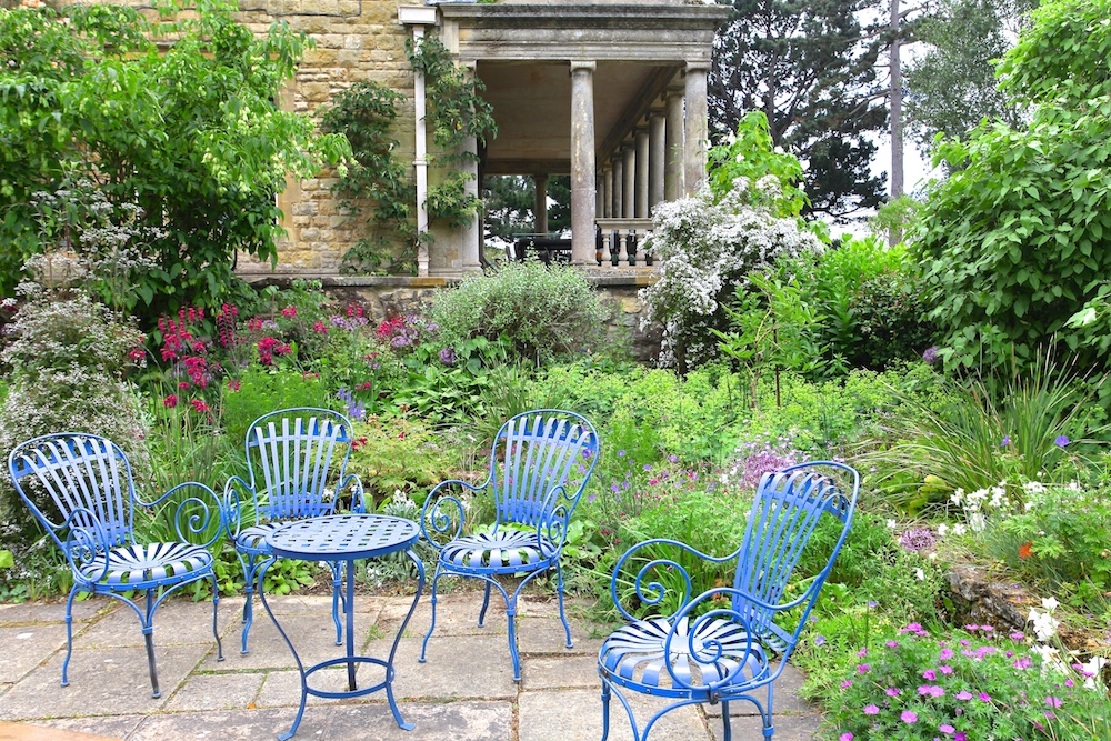 イギリスで３代にわたって受け継がれる庭園「キフツゲイト・コート・ガーデンズ」