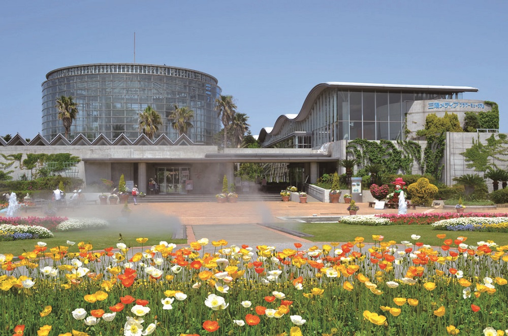 花の庭巡りならここ！ 植物がテーマのミュージアム「三陽メディアフラワーミュージアム　千葉市花の美術館」