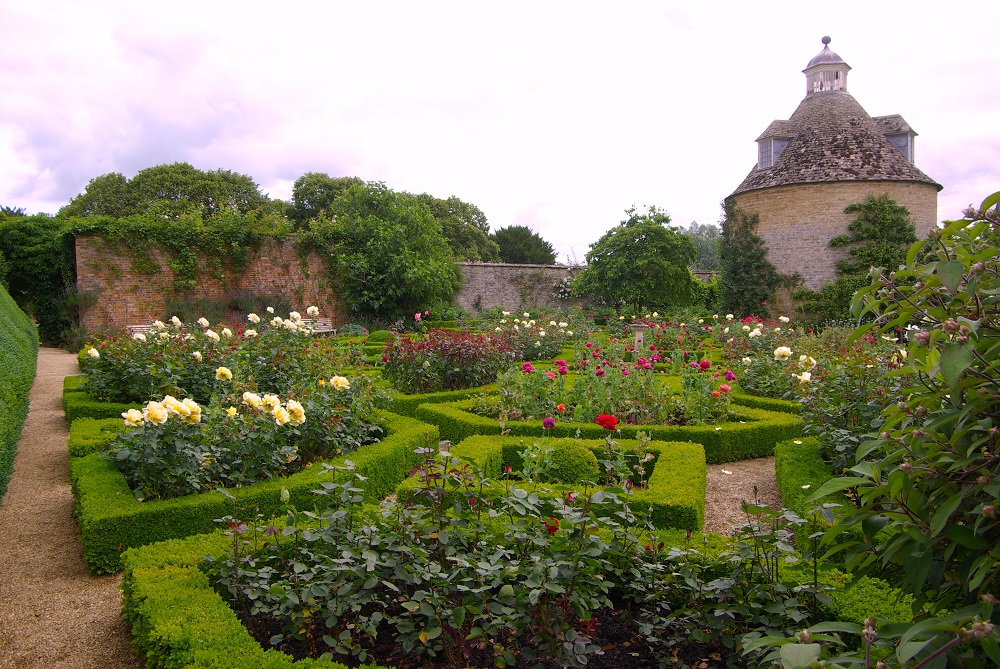 イングランド式庭園の初期の最高傑作「ローシャム・パーク」【世界のガーデンを探る旅17】