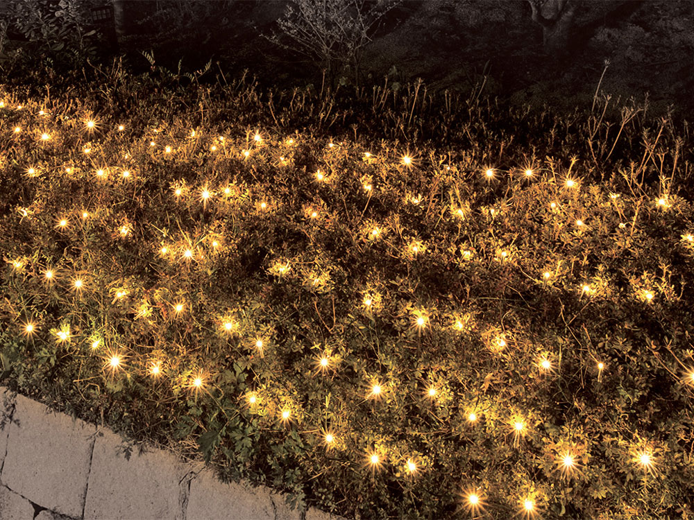 クリスマスの庭づくり 飾り付けのポイントとおすすめイルミネーション Gardenstory ガーデンストーリー