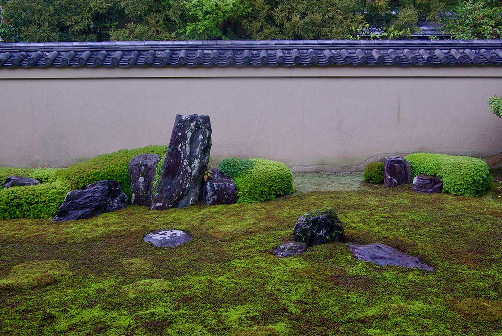 京都、大徳寺の「龍源院」。