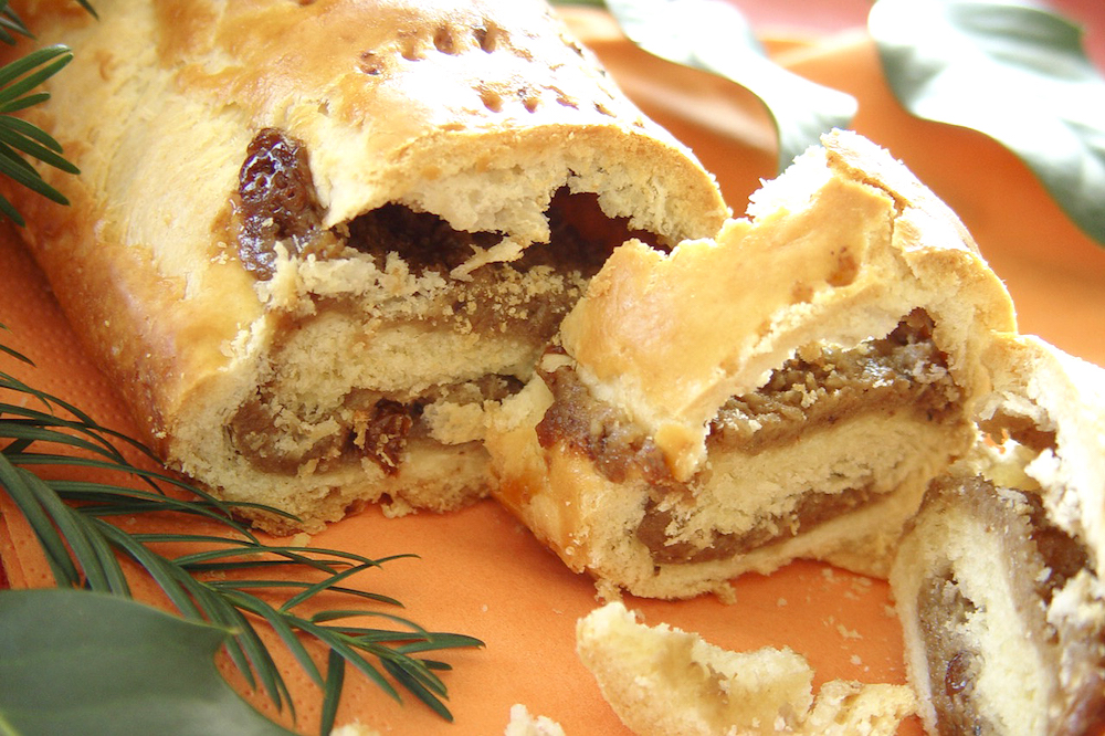 ハンガリーのクリスマス菓子ベイグリ