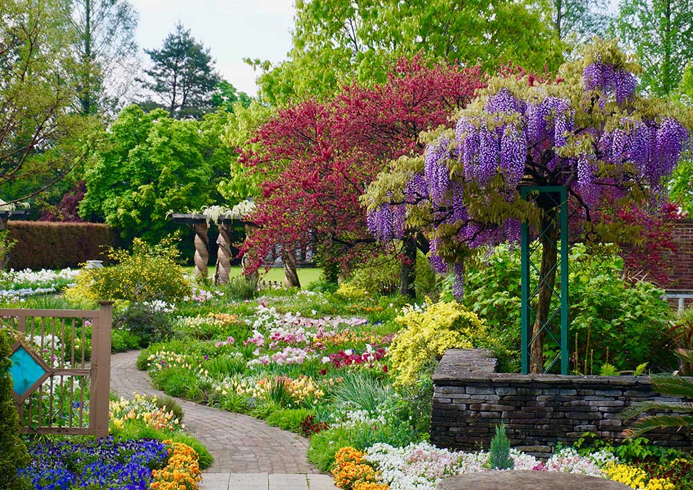花の庭巡りならここ！ 息を呑むほどに美しい英国式庭園「アンディ＆ウィリアムス　ボタニックガーデン」【閉園】