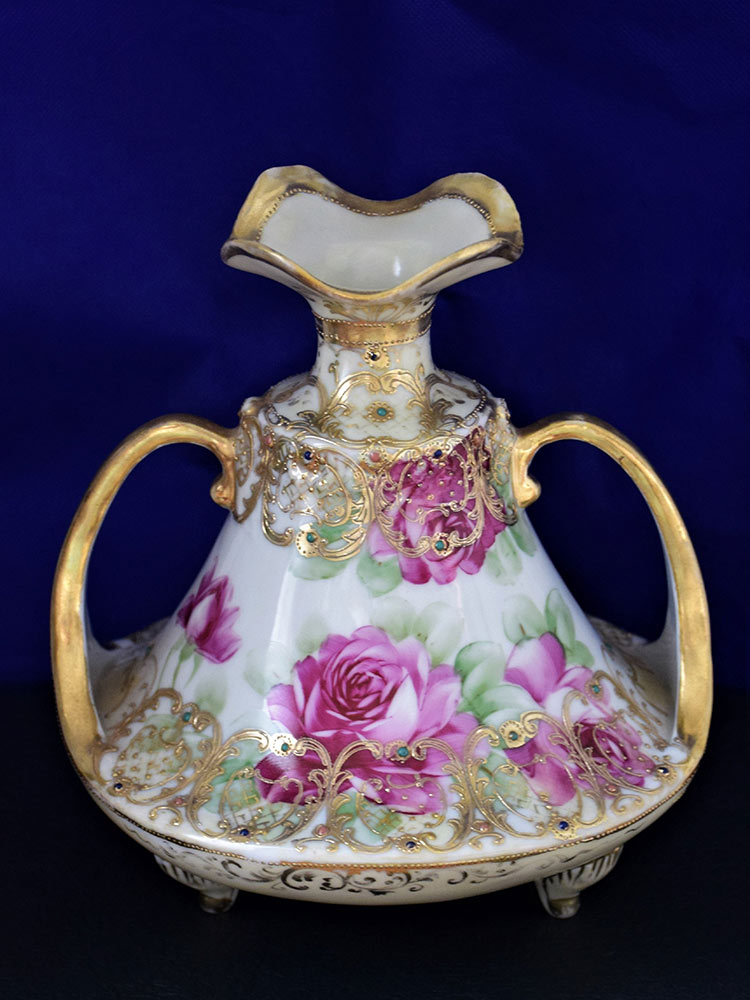 陶磁器に描かれる優美なバラ「オールドノリタケとバラ模様 