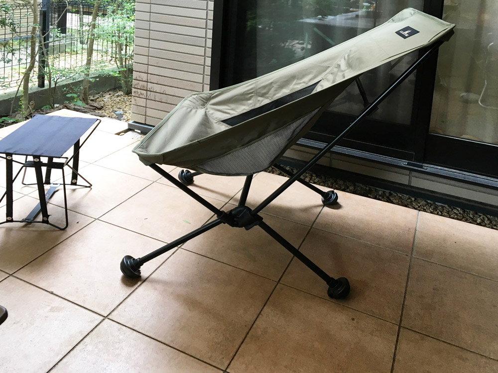 くつろぎやすいガーデンファニチャー。