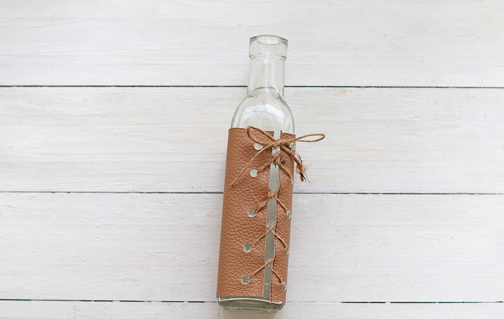 ドレッシングボトルのフェイクレザーアレンジ