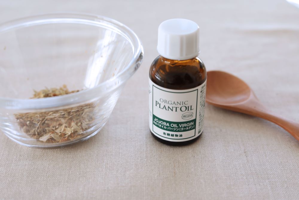 リンデンとホホバオイル