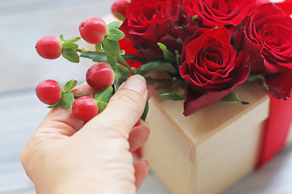 ヒペリカムを挿す