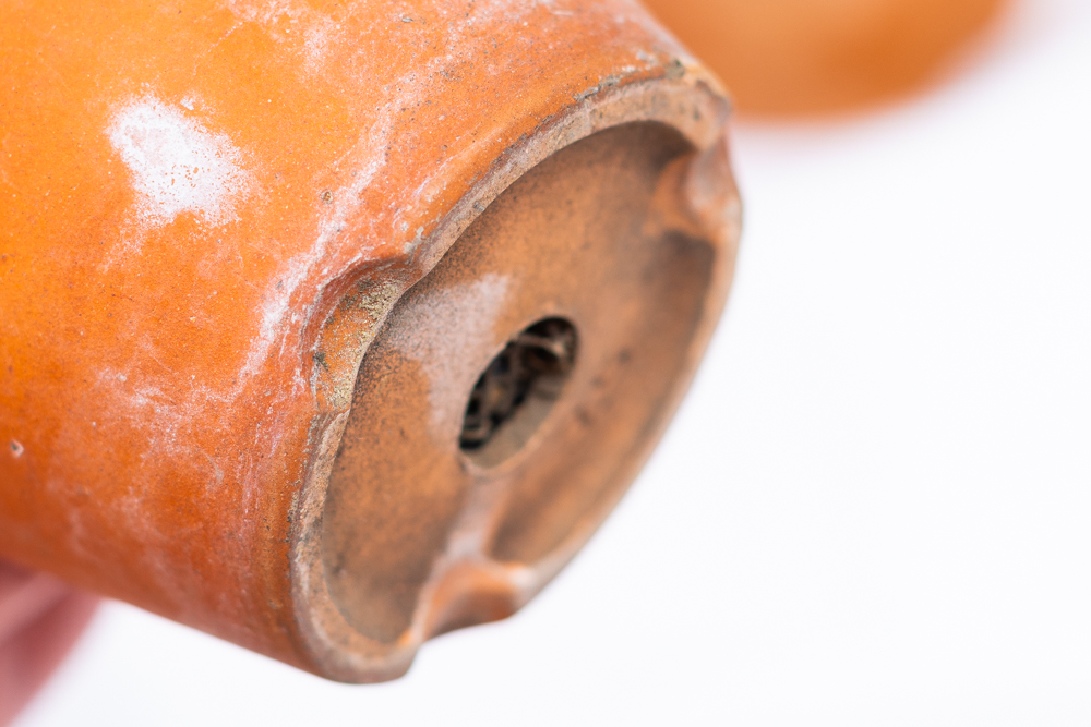 素焼き鉢の鉢底穴