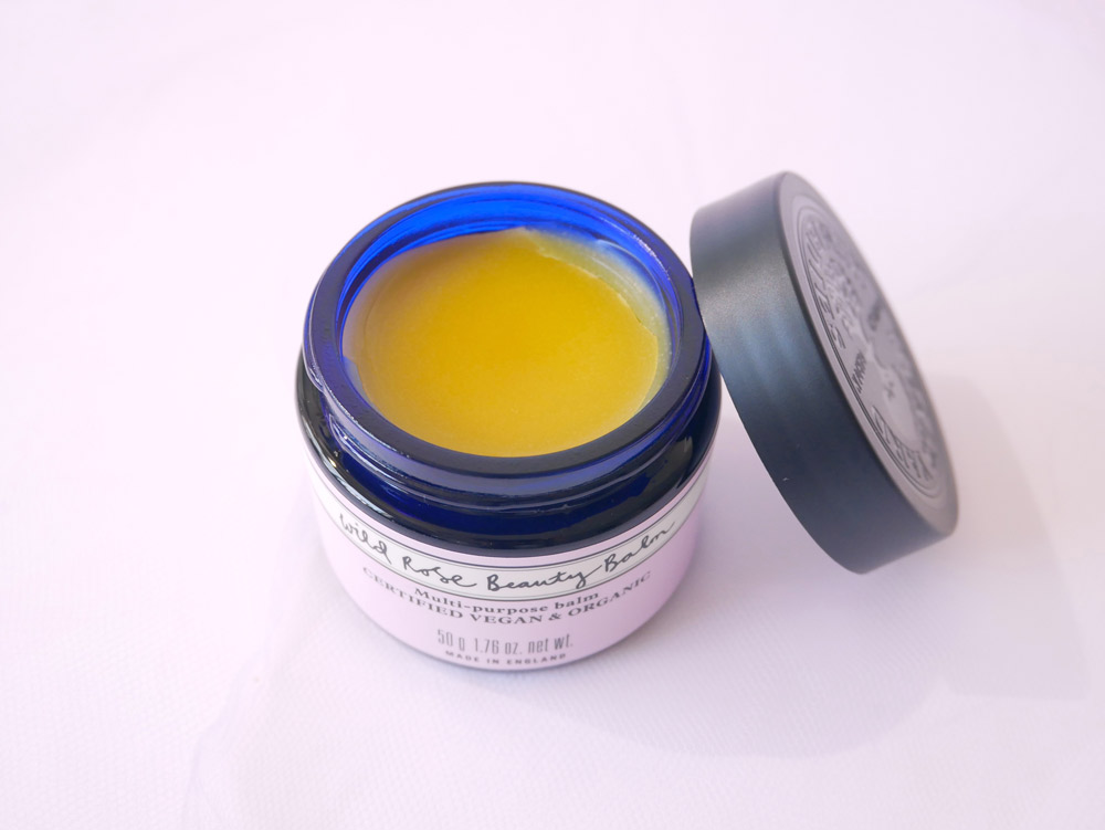 芳醇な香りととろける使用感で至福のケアタイムを