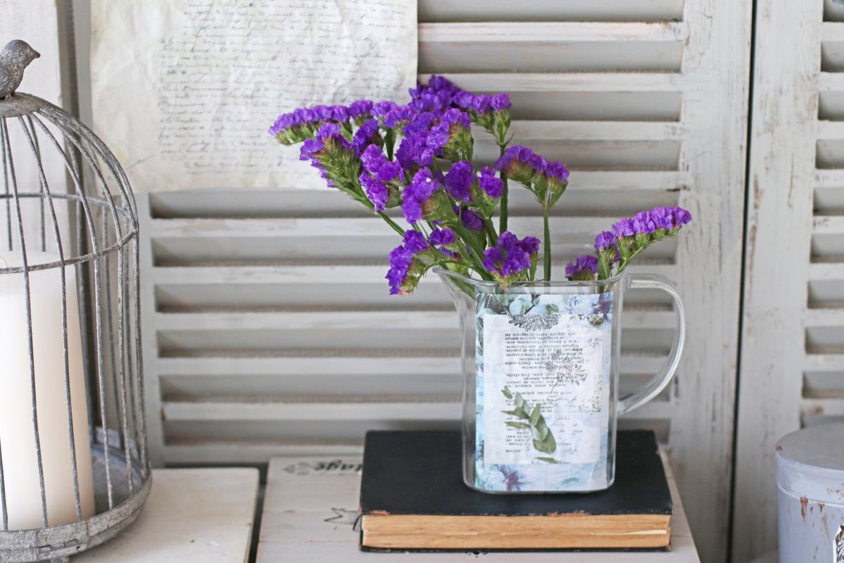 花もち抜群で枯れにくい！ 100均活用で「スターチス」を生花からドライフラワーまで長く楽しむ方法